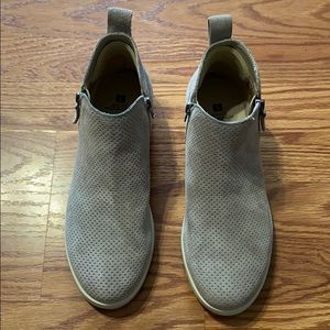 White Mountain Beaumont Sneakers